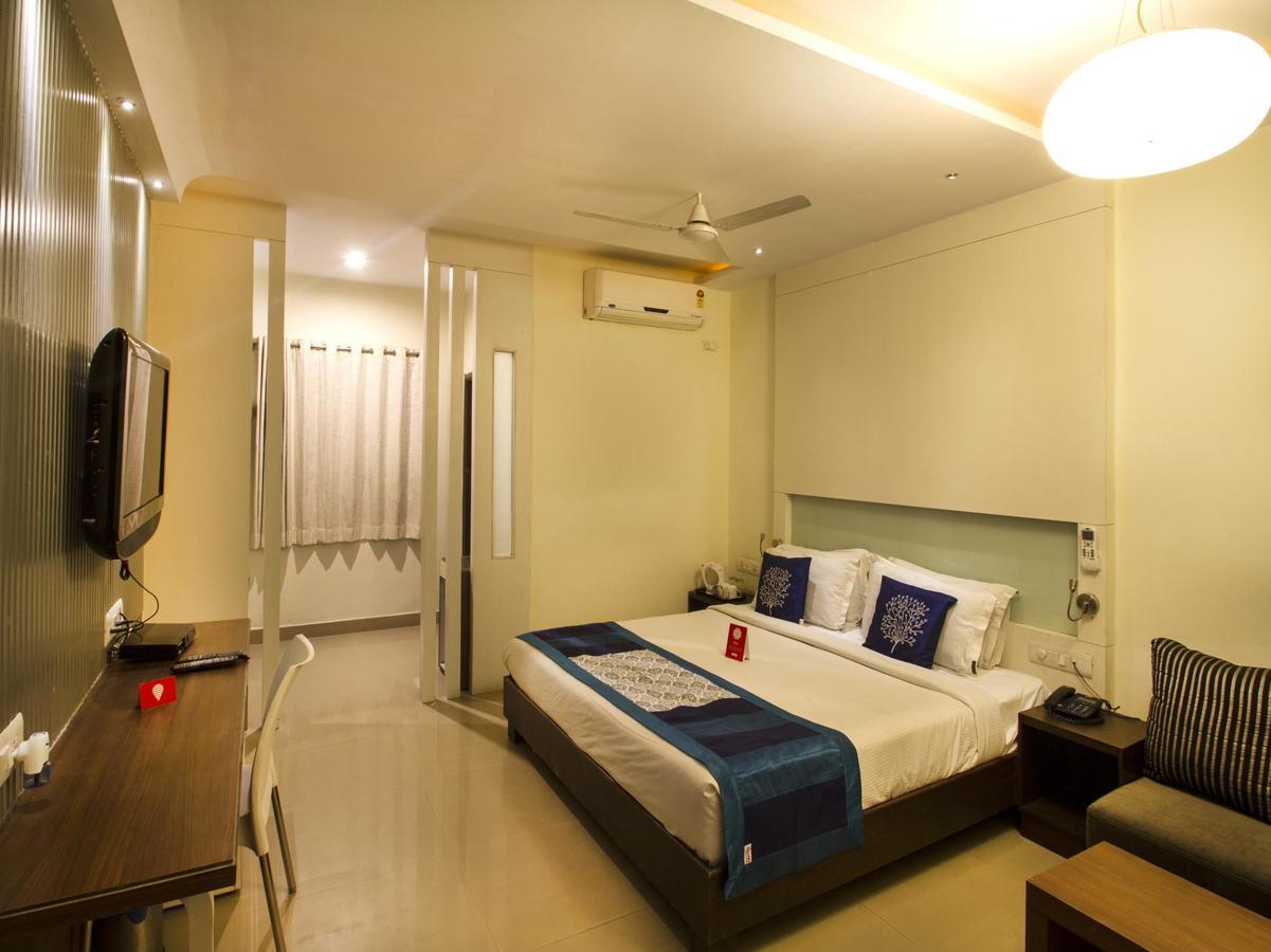 Oyo 984 Hotel Gn International Lālāguda エクステリア 写真