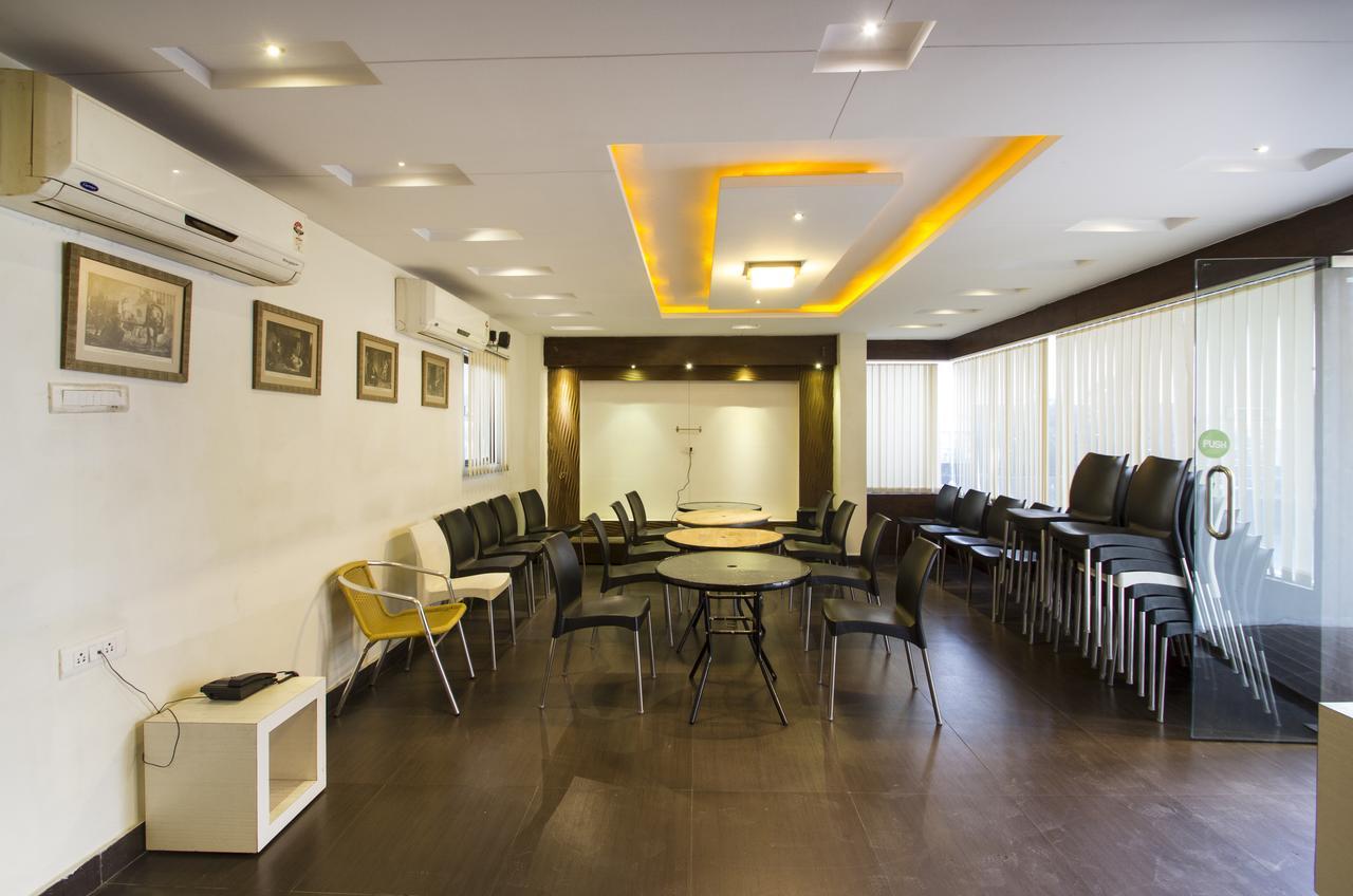 Oyo 984 Hotel Gn International Lālāguda エクステリア 写真